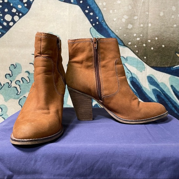 ALDO Ankle Bootie REAL SUEDE (Cognac) - Picture 2 of 4